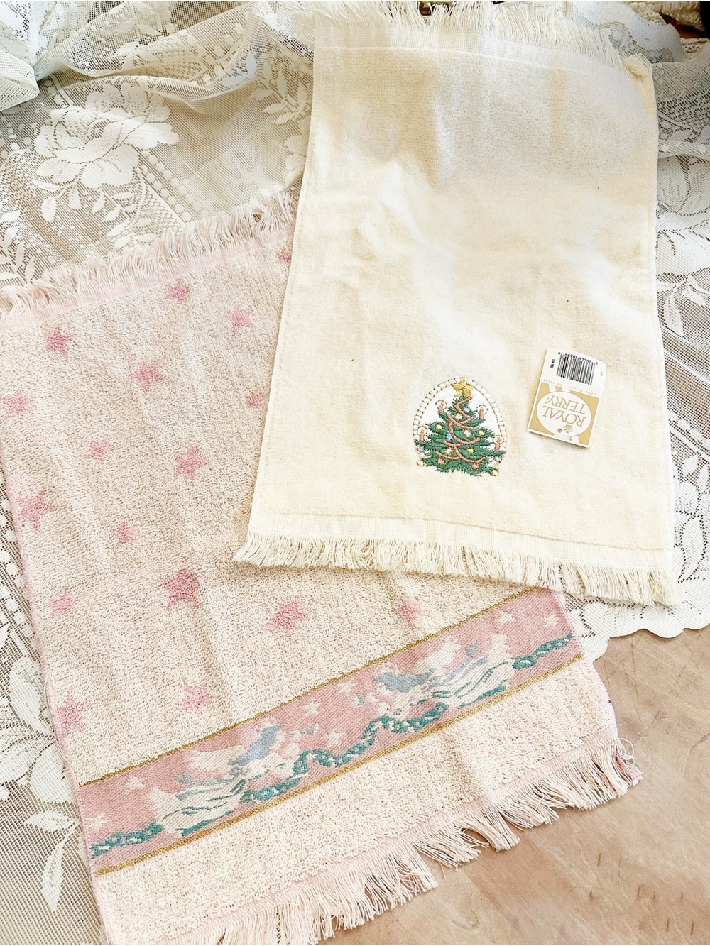 Lot of 2 NWT Pink & Cream Decorative Holiday Hand Towels